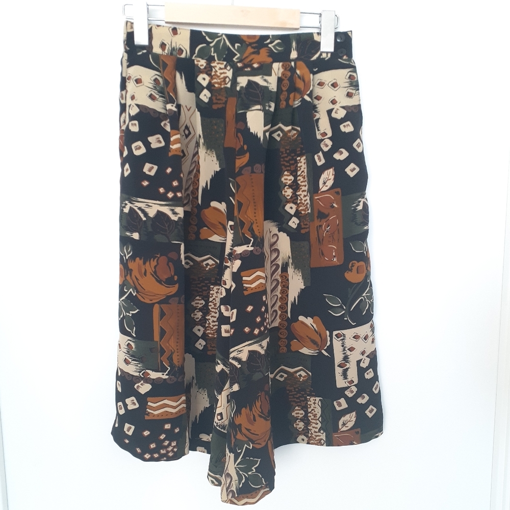 Vintage Print Flowy Shorts